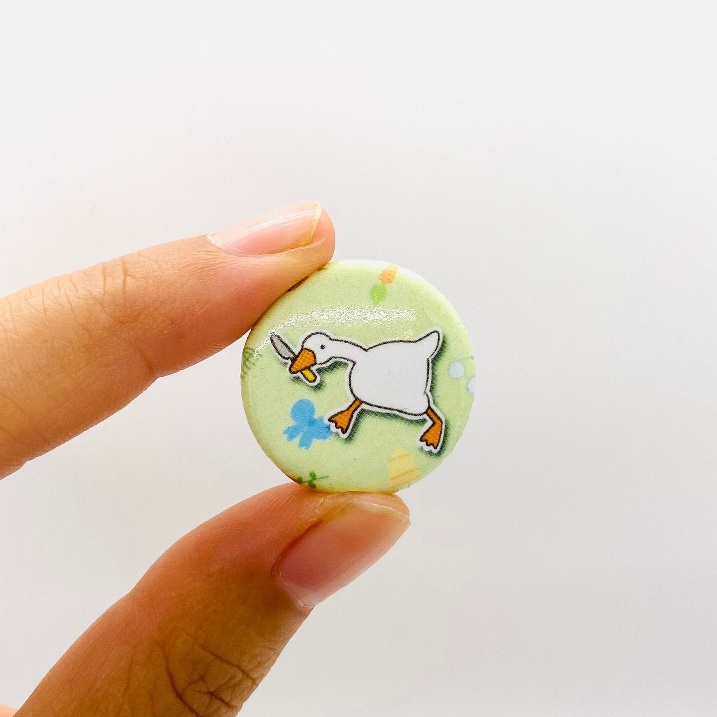 Goose with Knife | Mini Round Pin | Kawaii Cute Pin | Duck Goose Meme | Gifts under 10 | For Him | For Her | Metal Round Pin | Backpack